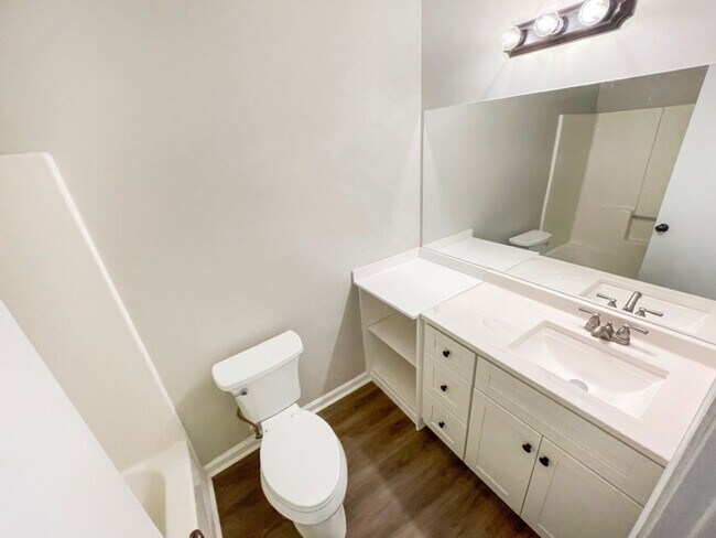 Building Photo - Powder Springs - 3BR - Fully Renovated