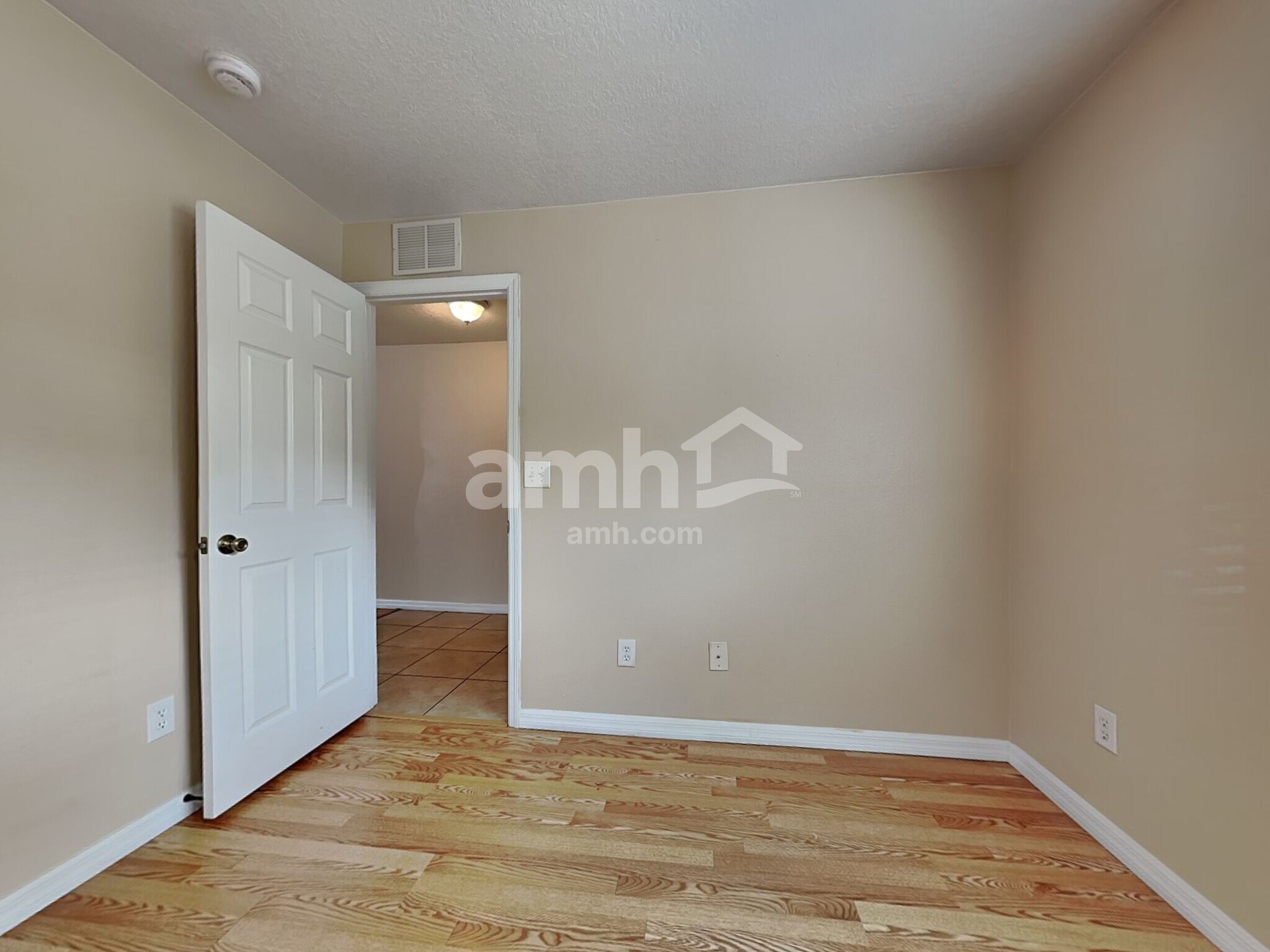 Building Photo - 31015 Mandolin Cay Ave