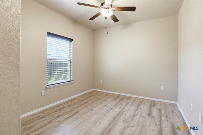 Building Photo - 1014 Tripp Ln