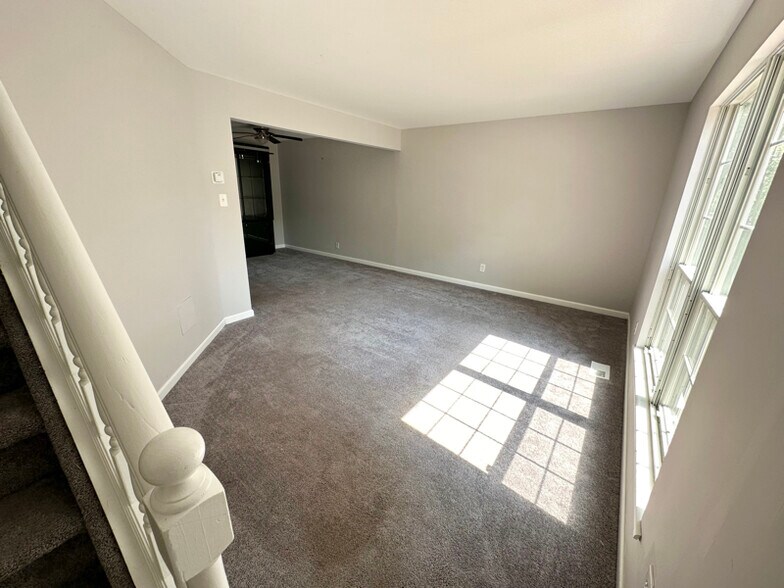 Building Photo - 78 Cedarbrook Ln