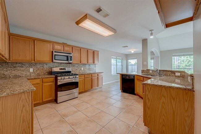 Building Photo - 8714 Pleasantbrook Dr