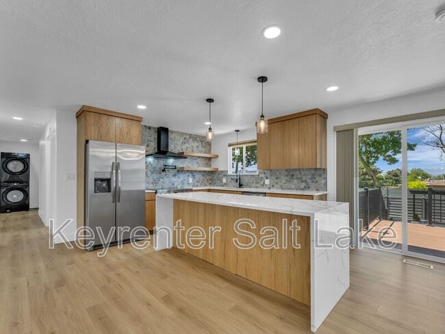 Building Photo - 7726 S 3500 E