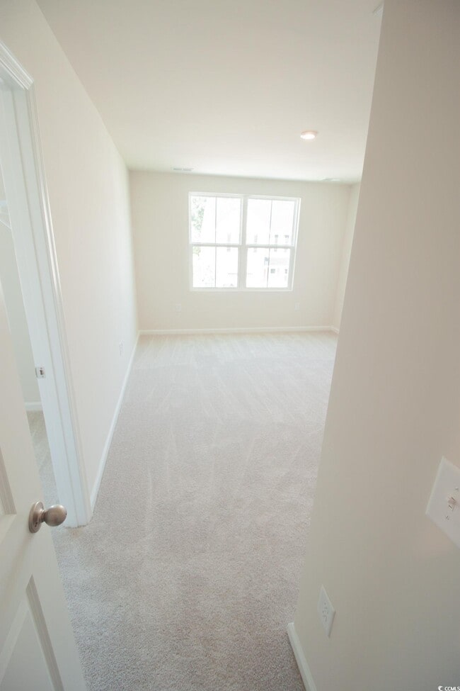 Building Photo - 261 Christiana Ln