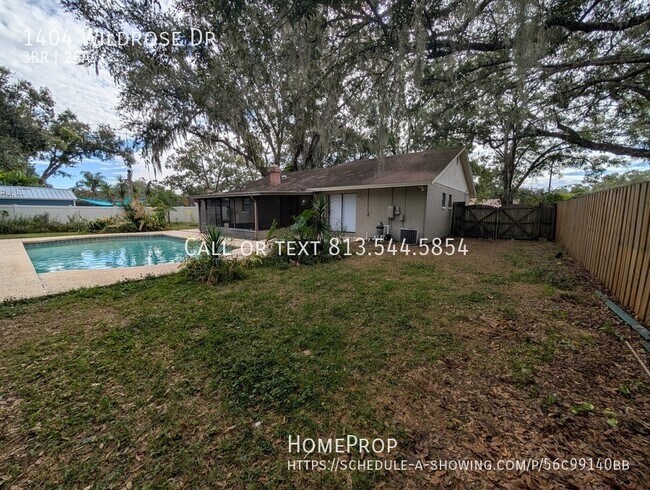 Building Photo - 1404 Wildrose Dr