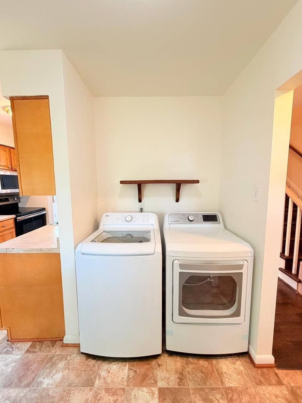 Building Photo - 4240 Embassy Dr