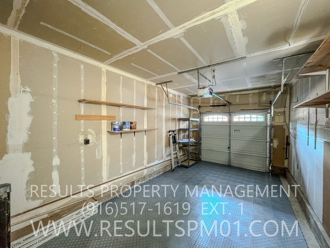 Building Photo - Fantastic Davis!  Two bedroom condo near u...