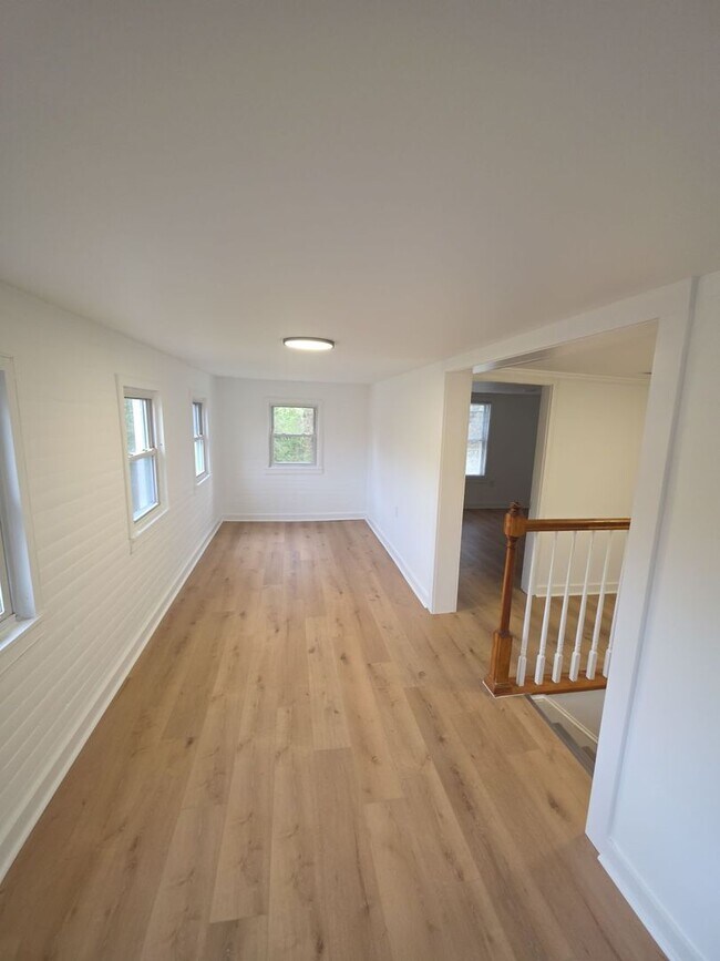 Building Photo - 2517 Cherry Creek Rd