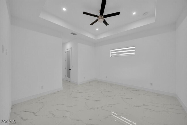 Building Photo - 1321 NW 1st Ave