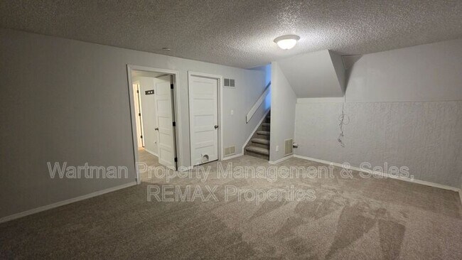 Building Photo - 6371 Galway Dr