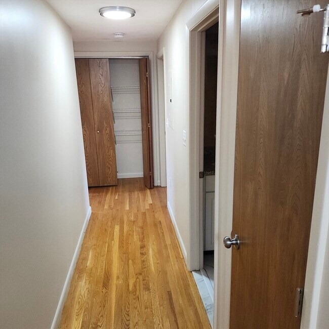 Building Photo - 62 Charlesbank Way