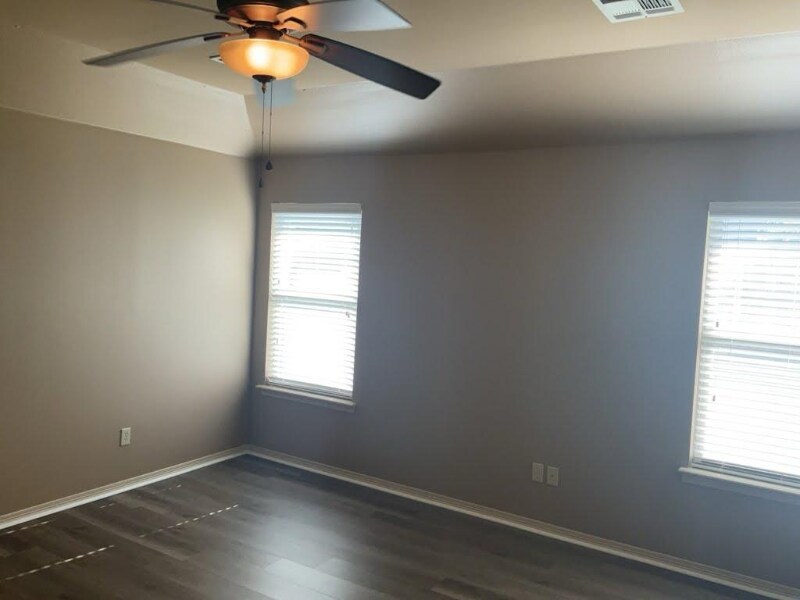 Building Photo - 14537 S Urbana Ct