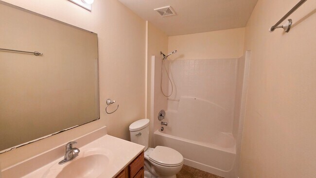 Building Photo - 2644 12th Square SW