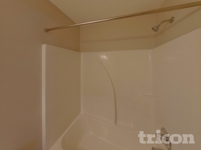 Building Photo - 1502 John Lee Ln