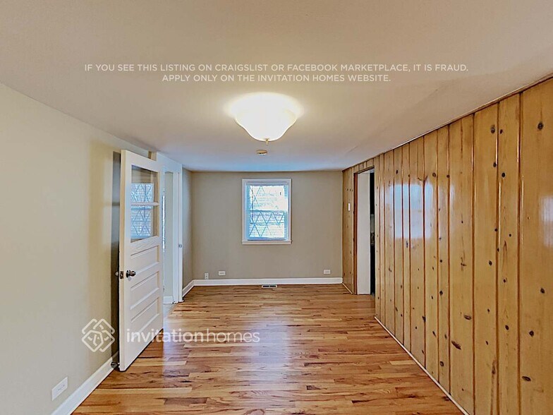 Building Photo - 4717 Wesley Terrace