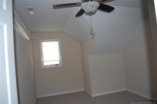 Building Photo - 1165 Greenbriar Dr