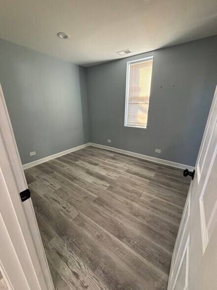 Building Photo - 3109 W Arthington St