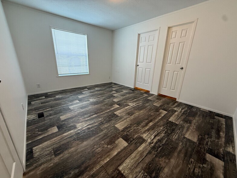 Building Photo - 11719 Cascade Cir