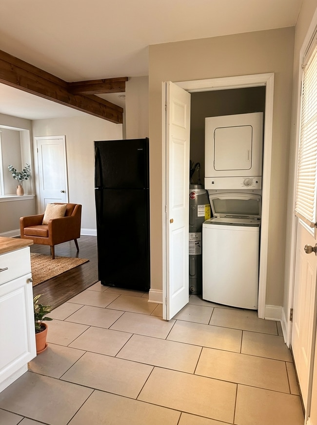Building Photo - Charming Chilhowee Hills Cottage – Vintage Character Meets Modern Updates, Pets Welcome!