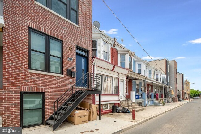 Building Photo - 5122 Ranstead St