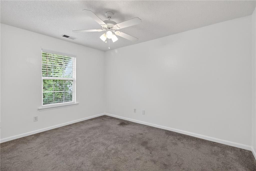Building Photo - 275 Cottonwood Creek Cir