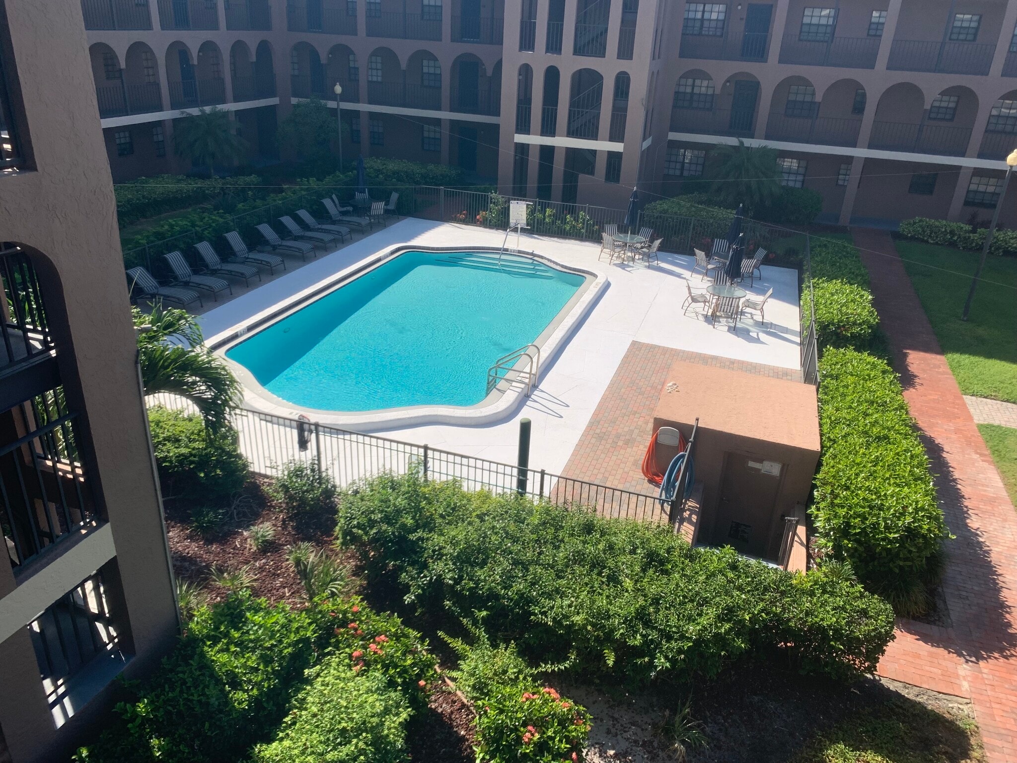 Pool View - 6100 Gulfport Blvd S