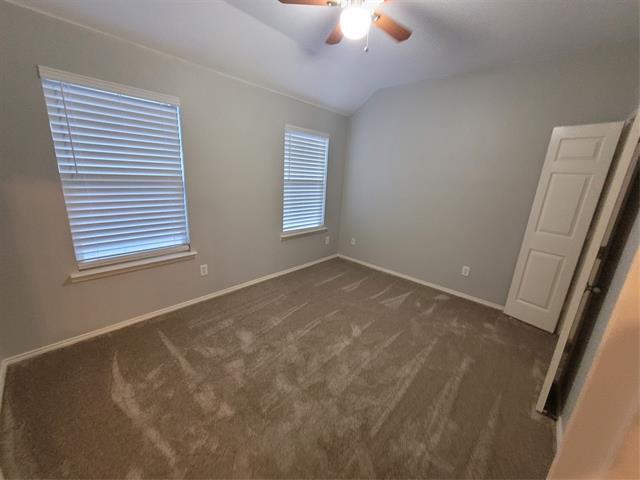 Building Photo - 9800 Meadow Rue Dr