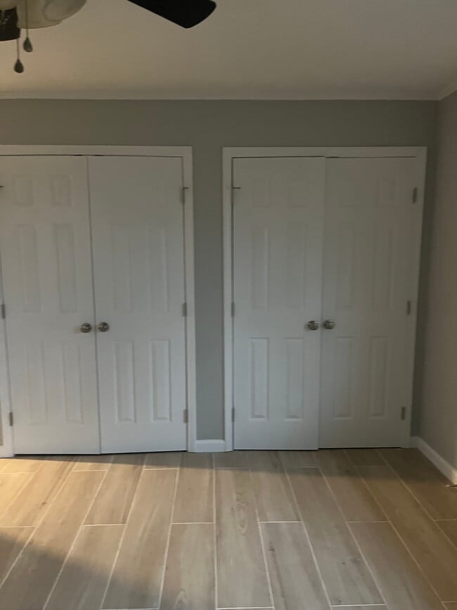 Building Photo - 118 Debra Ln