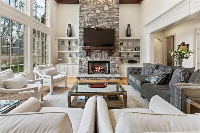 Building Photo - 927 Buckingham Cir NW