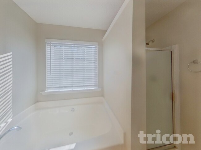 Building Photo - 272 Prescott Ct