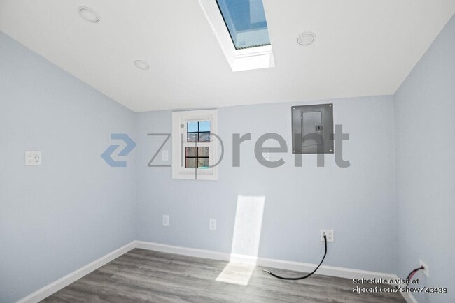 Building Photo - 1697 140th Ave
