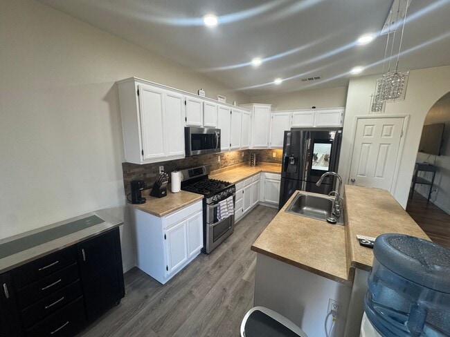 Building Photo - Beautiful Corner Lot