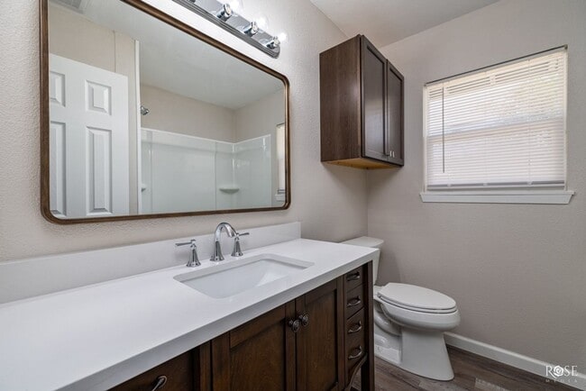 Building Photo - NOW AVAILABLE - 3 Bedroom Home in College ...
