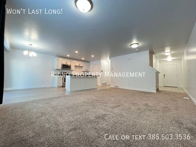 Building Photo - 5127 W Duet Dr