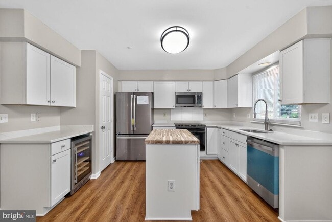 Building Photo - 2621 Telluride Pl