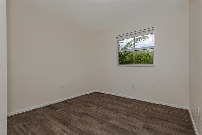 Building Photo - 11605 NW 89th St