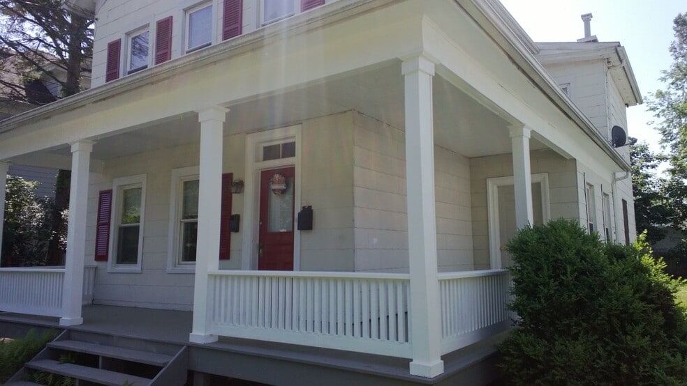 Building Photo - 30 1st St