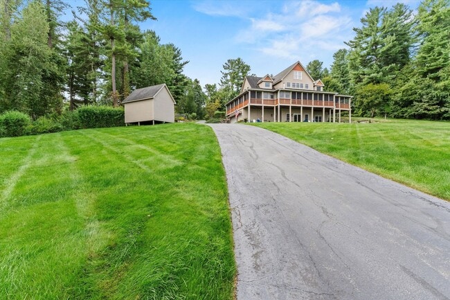 Building Photo - 120 Groton Rd