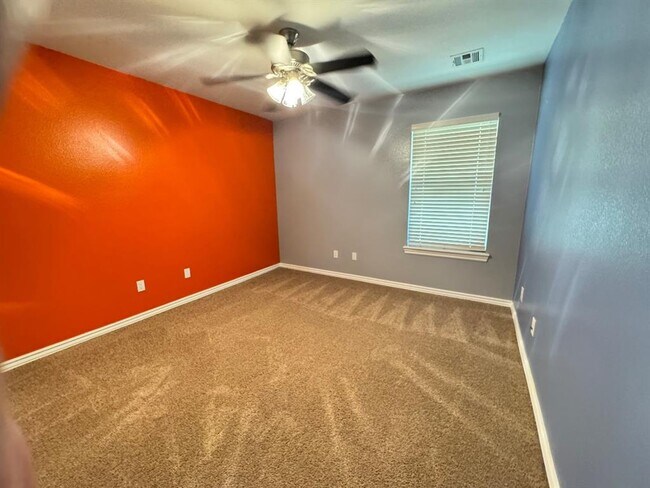 Building Photo - 1424 Teakwood Dr