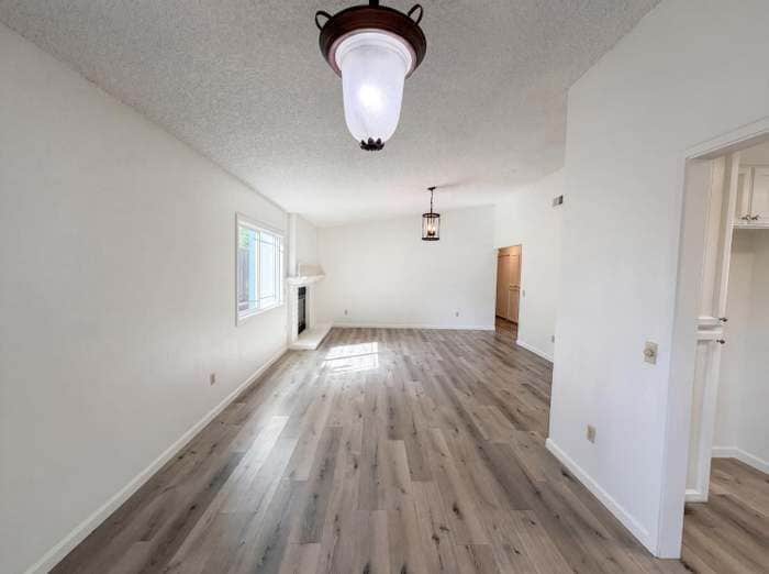 Building Photo - 5901 Small Hill Ct