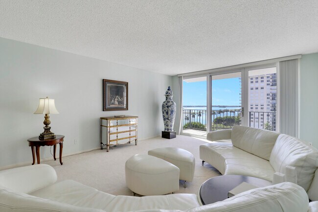 Building Photo - 1701 S Flagler Dr