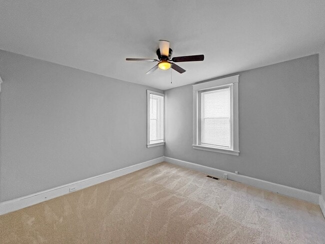 Building Photo - 3425 Carolina Ave