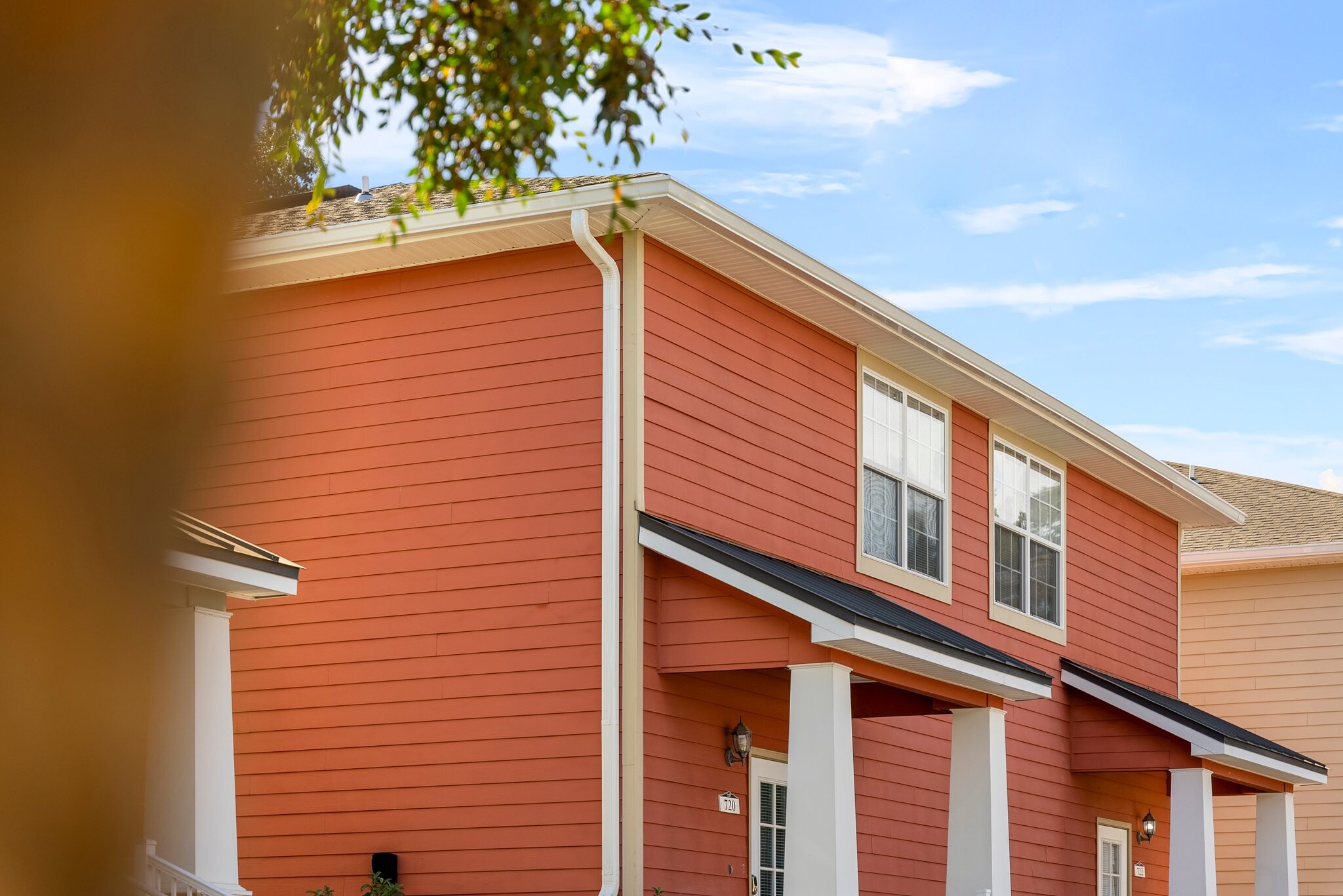 Building Photo - 810 Arbor Lake Dr
