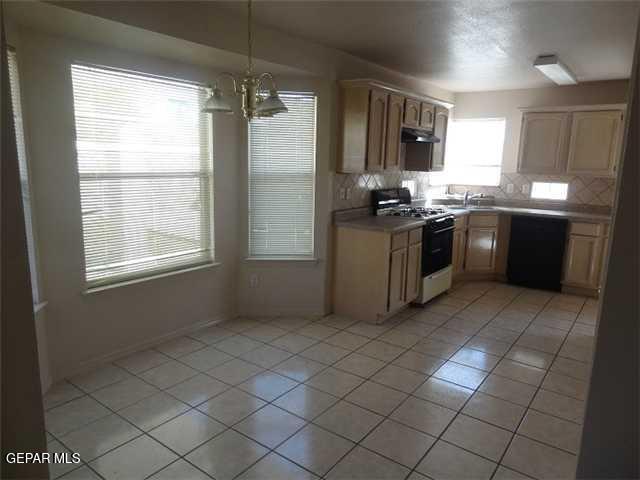 Building Photo - 7481 Umbria Dr