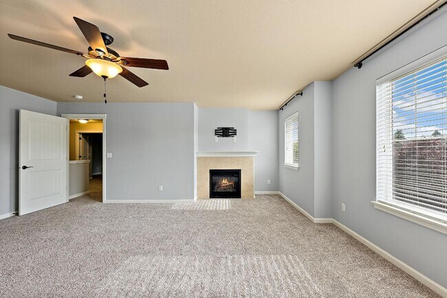 Building Photo - 15592 Chad Dr SE