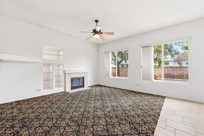 Building Photo - 5643 Willowmere Ln