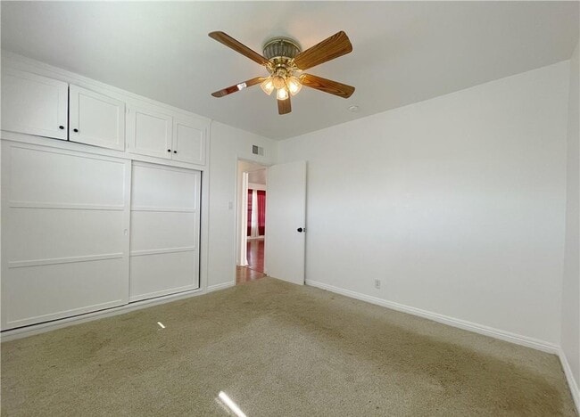 Building Photo - 15100 Dunton Dr