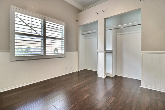 Building Photo - 1289 Beacon Cir