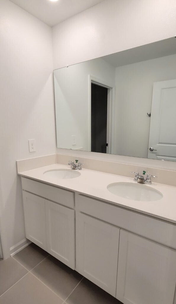 Building Photo - 620 Daring Dr