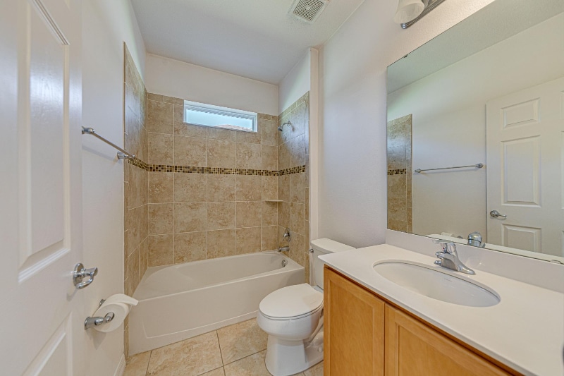 Building Photo - 2251 Waukegan Dr