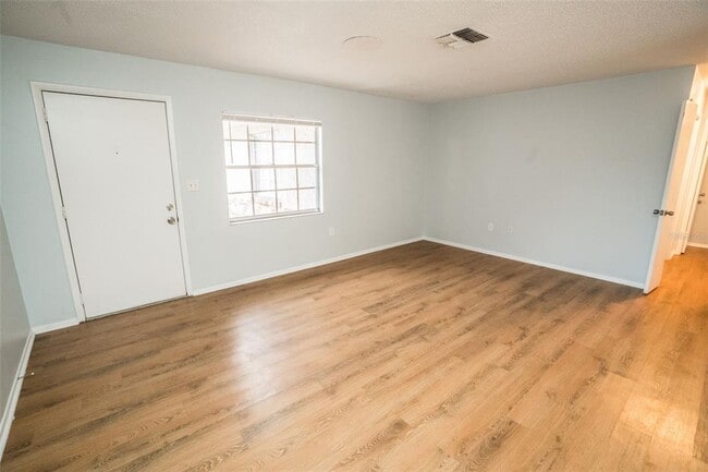 Building Photo - 1277 Sylvia Ave